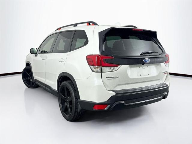 Photo of 2020 Crystal White Pearl Subaru Forester