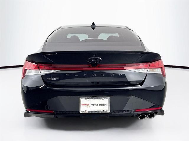 Photo of 2023 Onyx Black Hyundai ELANTRA
