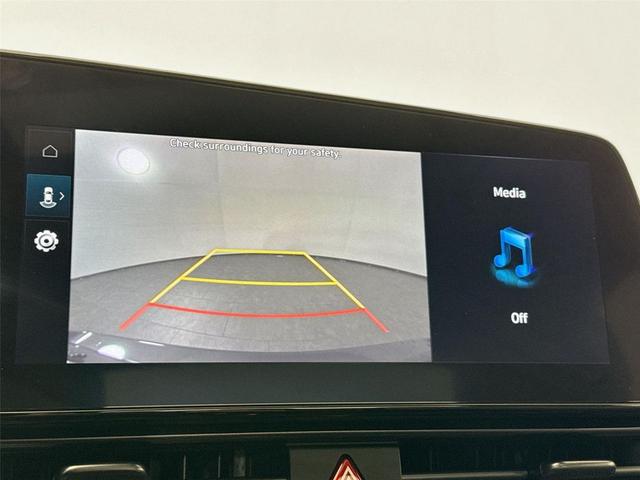Photo of 2023 Onyx Black Hyundai ELANTRA