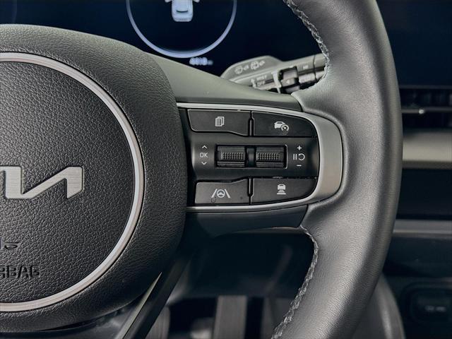 Photo of 2025 Wolf Gray Kia Sportage