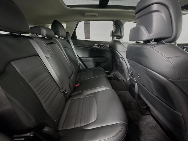 Photo of 2025 Wolf Gray Kia Sportage