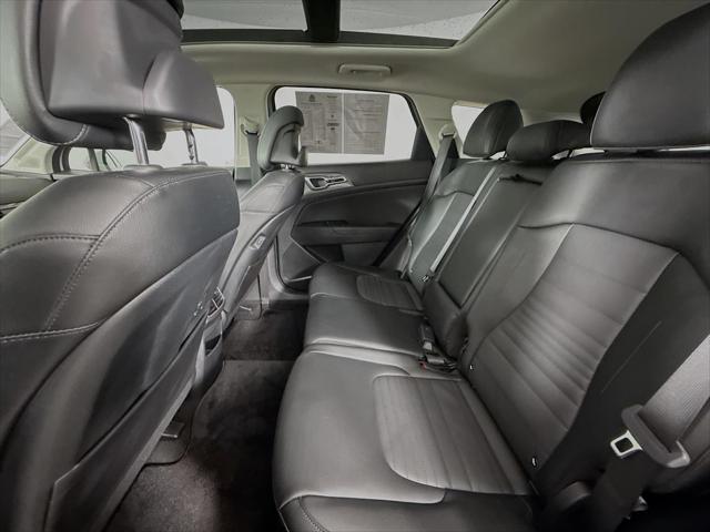 Photo of 2025 Wolf Gray Kia Sportage