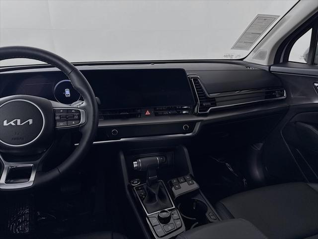 Photo of 2025 Wolf Gray Kia Sportage