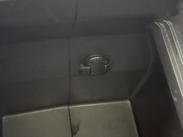 Photo of 2023 Celestial Silver Metallic Toyota Highlander