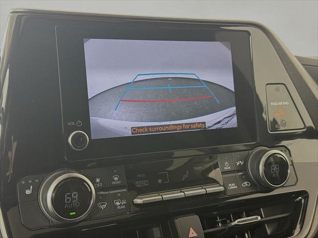 Photo of 2023 Celestial Silver Metallic Toyota Highlander