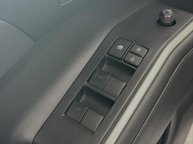 Photo of 2023 Celestial Silver Metallic Toyota Highlander