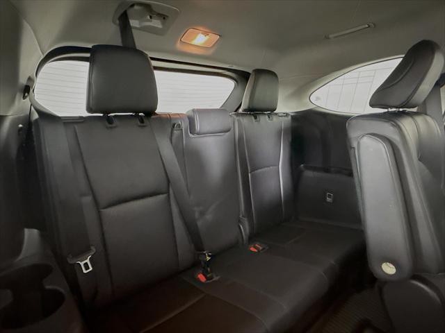 Photo of 2023 Celestial Silver Metallic Toyota Highlander