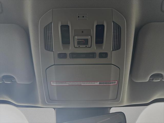 Photo of 2023 Celestial Silver Metallic Toyota Highlander