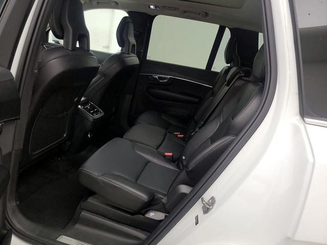 Photo of 2020 White Volvo XC90