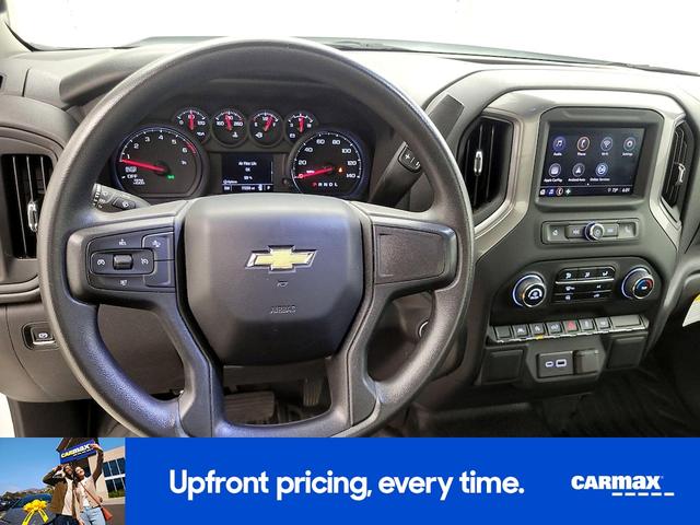 Photo of 2024 White Chevrolet Silverado 1500