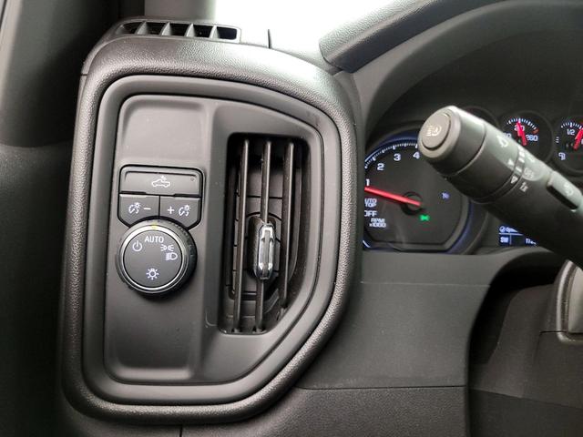 Photo of 2024 White Chevrolet Silverado 1500