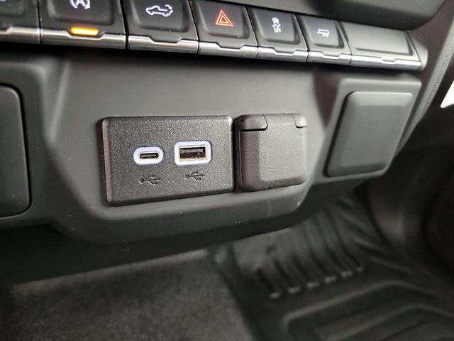 Photo of 2024 White Chevrolet Silverado 1500