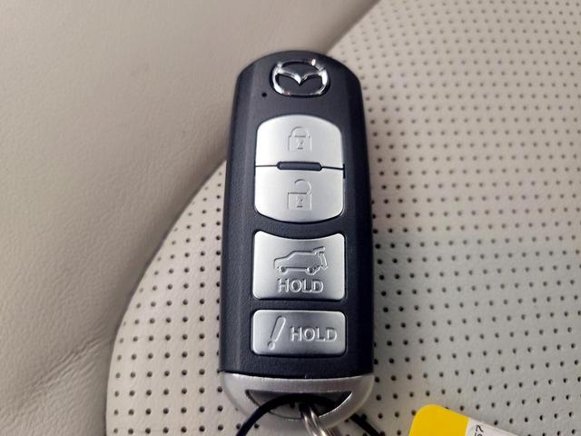 Photo of 2018 Blue Mazda CX-5
