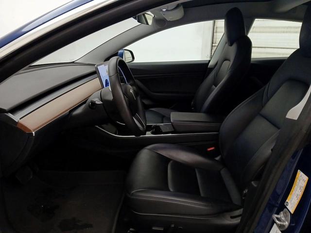 Photo of 2020 Blue Tesla Model 3