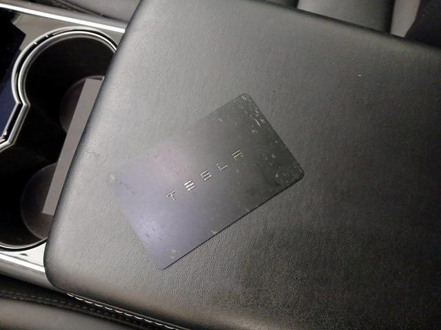 Photo of 2020 Blue Tesla Model 3