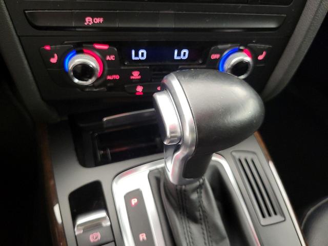 Photo of 2016 Gray Audi A4