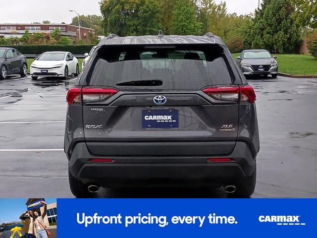 Photo of 2022 Gray Toyota RAV4 Hybrid