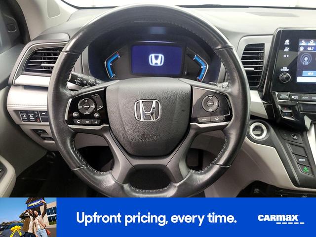 Photo of 2019 Gray Honda Odyssey