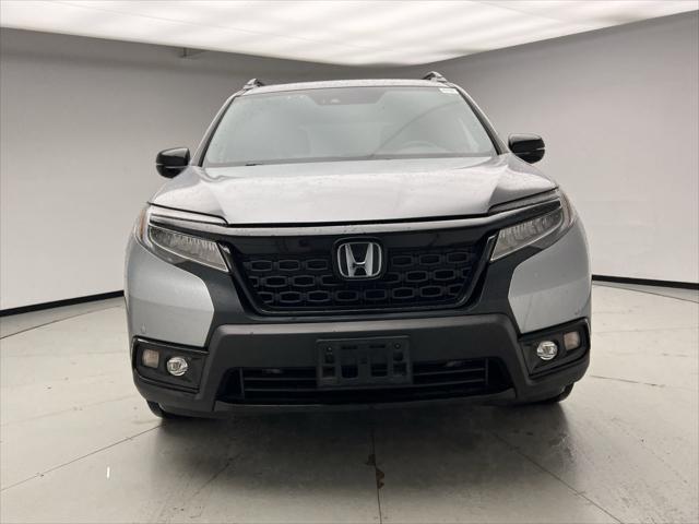 Photo of 2021 Lunar Silver Honda Passport