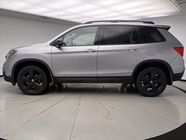 Photo of 2021 Lunar Silver Honda Passport