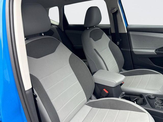 Photo of 2022 Cornflower Blue Volkswagen Taos