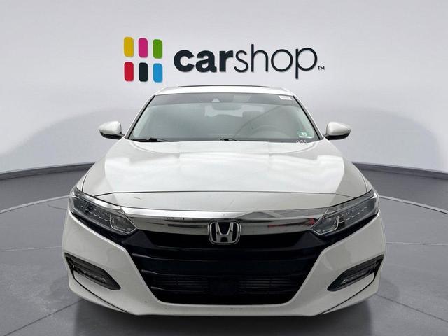 Photo of 2018 Platinum White Honda Accord