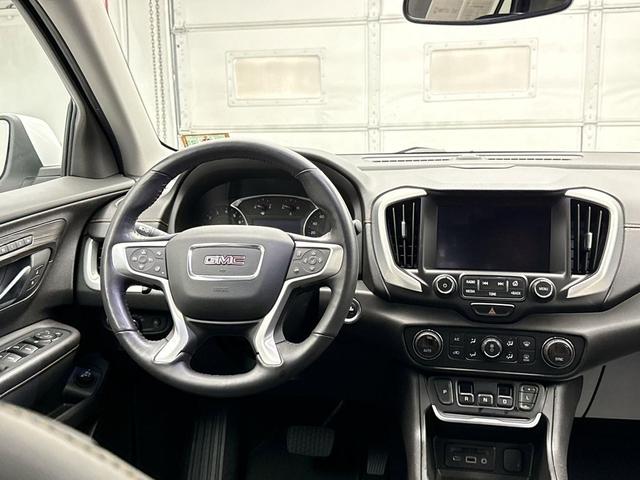 Photo of 2018 Summit White GMC Terrain