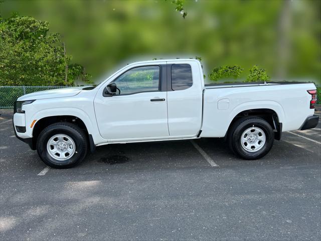 Photo of 2025 Glacier White Nissan Frontier