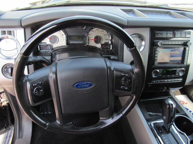 Photo of 2011 Tuxedo Black Metallic Ford Expedition