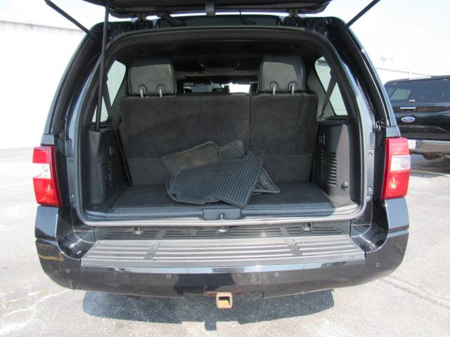 Photo of 2011 Tuxedo Black Metallic Ford Expedition