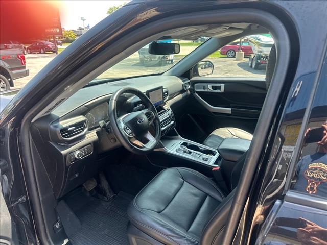 Photo of 2022 Agate Black Ford Explorer