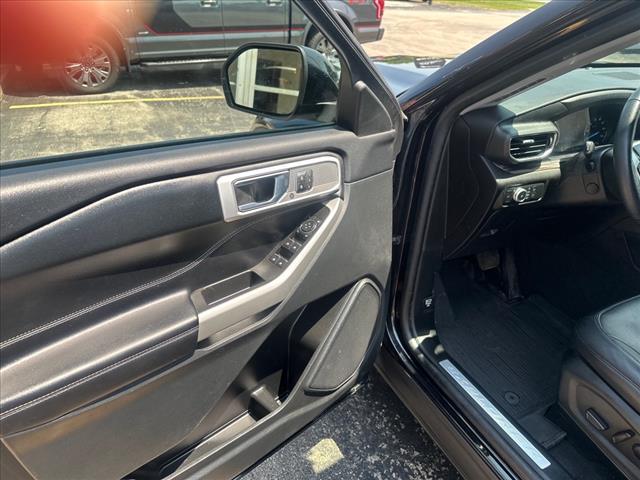 Photo of 2022 Agate Black Ford Explorer