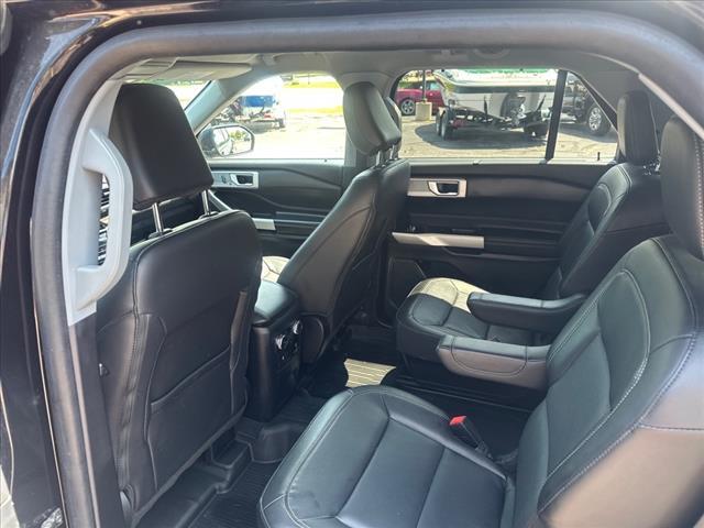 Photo of 2022 Agate Black Ford Explorer