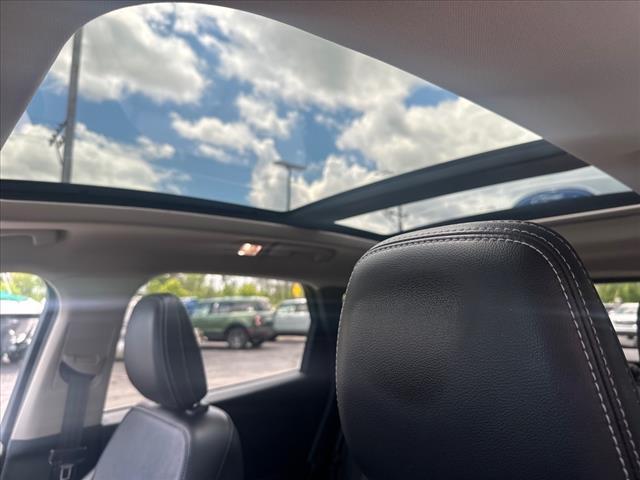Photo of 2020 Agate Black Ford Escape