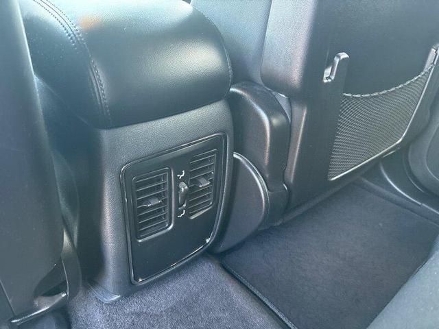 Photo of 2016 True Blue Pearlcoat Jeep Grand Cherokee