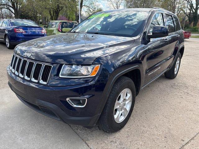Photo of 2016 True Blue Pearlcoat Jeep Grand Cherokee