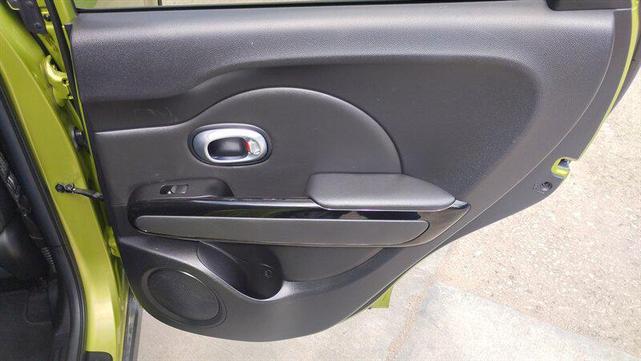 Photo of 2015 Titanium Gray Kia Soul