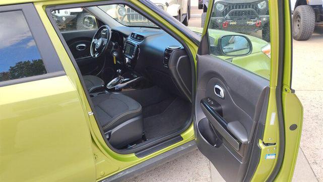 Photo of 2015 Titanium Gray Kia Soul