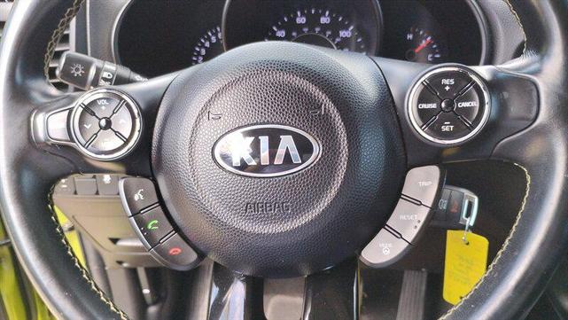 Photo of 2015 Titanium Gray Kia Soul