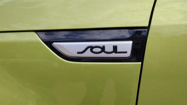 Photo of 2015 Titanium Gray Kia Soul