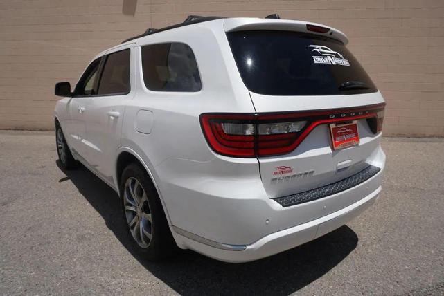 Photo of 2018 White Knuckle Clearcoat Dodge Durango