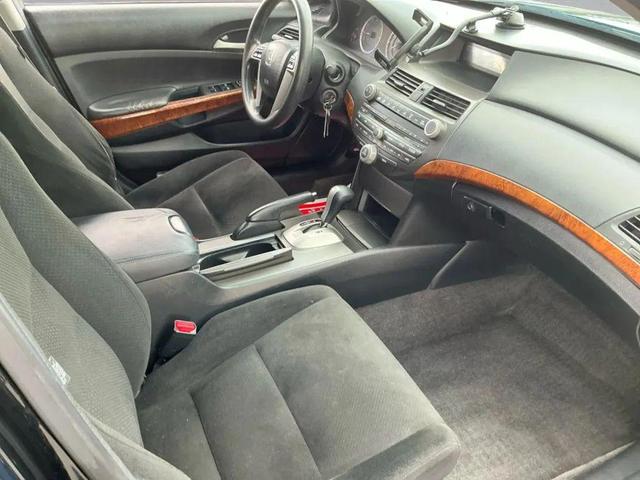 Photo of 2012 Crystal Black Pearl Honda Accord