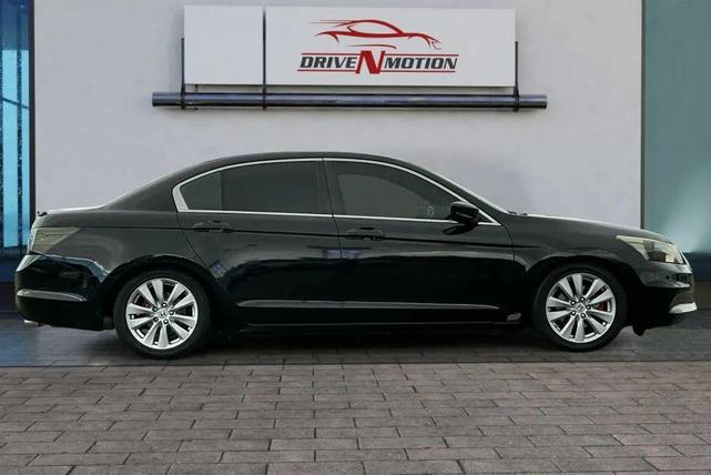 Photo of 2012 Crystal Black Pearl Honda Accord