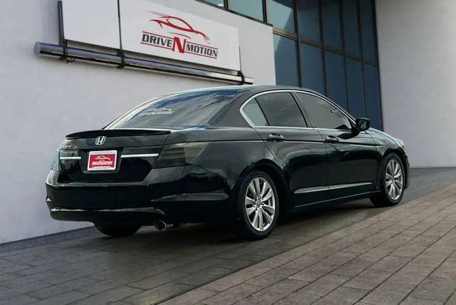 Photo of 2012 Crystal Black Pearl Honda Accord