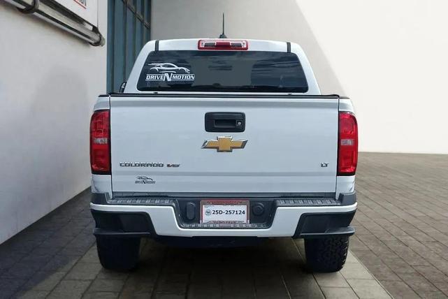 Photo of 2018 Summit White Chevrolet Colorado