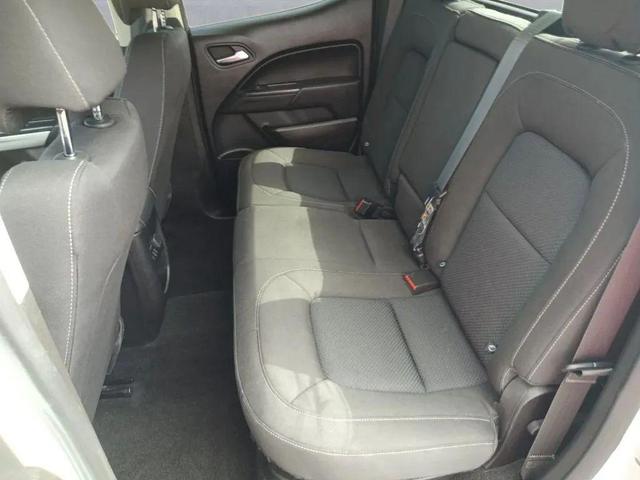 Photo of 2018 Summit White Chevrolet Colorado