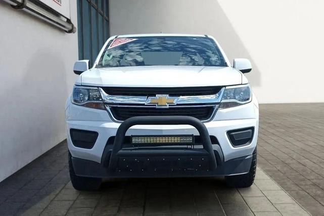 Photo of 2018 Summit White Chevrolet Colorado