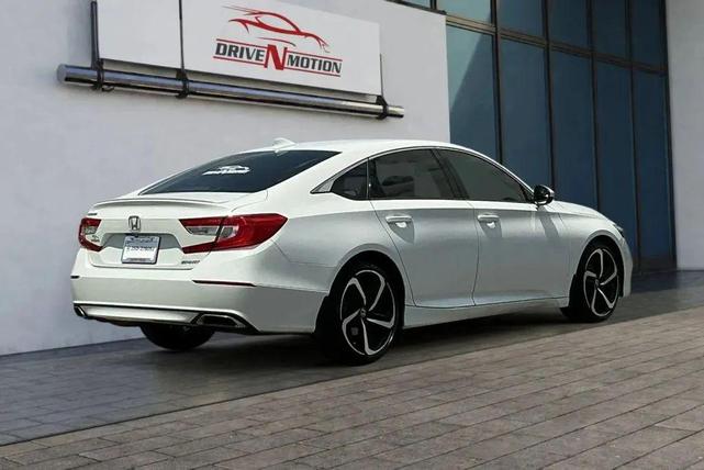 Photo of 2020 Platinum White Pearl Honda Accord