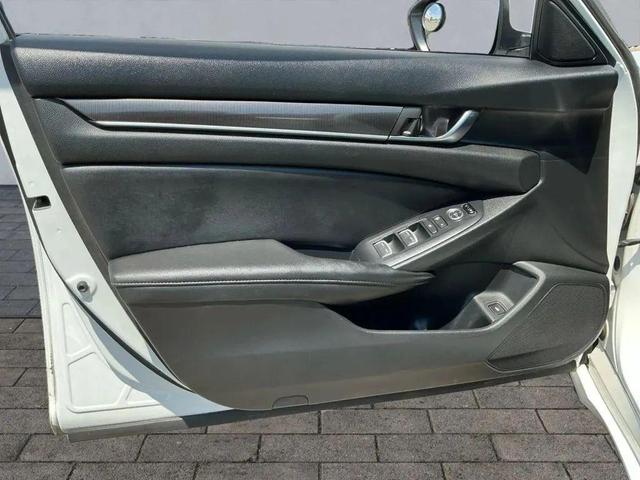 Photo of 2020 Platinum White Pearl Honda Accord