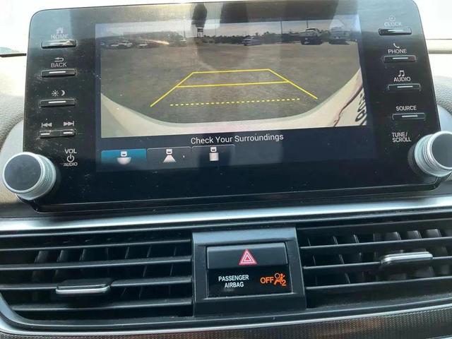 Photo of 2020 Platinum White Pearl Honda Accord